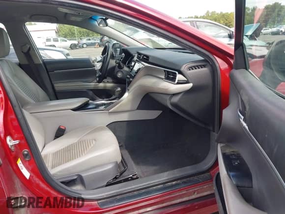 2018 Toyota Camry SE с VIN 4T1B11HK2JU540117, выставлен на аукционе IAAI как лот 43180493 с пробегом 244 584 миль миль и . История ставок и продаж доступна на DreamBid. Изображение 5.