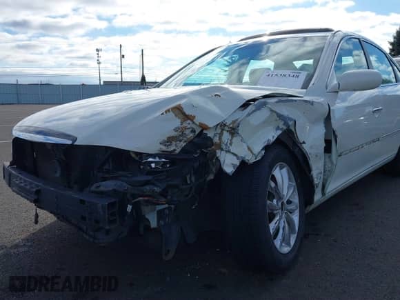 2006 Hyundai Azera SE with VIN KMHFC46F16A099074, listed as a IAAI auction lot 41538348 with Not provided miles and . Bid and sale history available at DreamBid. Image 6.
