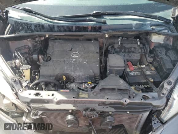 2014 Toyota Sienna LE AAS with VIN 5TDKK3DCXES437212, listed as a Copart auction lot 70334955 with 267,885 mi miles and Salvage title. Bid and sale history available at DreamBid. Image 12.