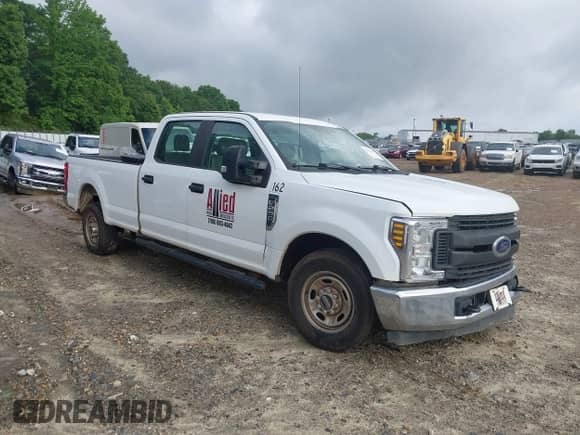 2019 Ford F-250 XL with VIN 1FT7W2A64KEF09039, listed as a IAAI auction lot 42276282 with 168,341 mi miles and . Bid and sale history available at DreamBid. Image 1.