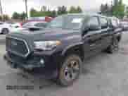 2018 Toyota Tacoma SR5 с VIN 3TMBZ5DN8JM015331, выставлен на аукционе IAAI как лот 42197079 с пробегом 84 035 миль миль и . История ставок и продаж доступна на DreamBid. Изображение 2.