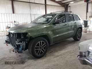 2020 Jeep Grand Cherokee Trailhawk z VIN 1C4RJFLGXLC346849, wystawiony jako Copart lot #81438005 z przebiegiem 49 178 mil mil oraz Szkoda całkowita • Salvage title. Historia ofert i sprzedaży dostępna na DreamBid. Obrazek 1.