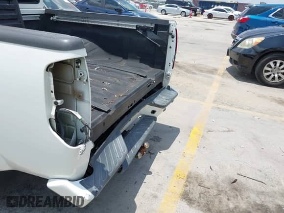 2018 Nissan Frontier SV with VIN 1N6AD0ER2JN731708, listed as a IAAI auction lot 42714834 with 77,676 mi miles and . Bid and sale history available at DreamBid. Image 6.