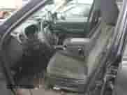 2010 Ford Explorer XLT z VIN 1FMEU7DE2AUA04971, wystawiony jako Copart lot #71516415 z przebiegiem 249 860 mil mil oraz Szkoda całkowita • Salvage title. Historia ofert i sprzedaży dostępna na DreamBid. Obrazek 7.