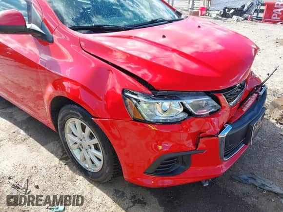 2019 Chevrolet Sonic LT с VIN 1G1JC5SB4K4103935, выставлен на аукционе IAAI как лот 43128908 с пробегом 78 858 миль миль и . История ставок и продаж доступна на DreamBid. Изображение 18.