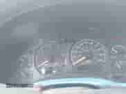 1999 Chevrolet Blazer LT z VIN 1GNDT13W3X2214016, wystawiony jako IAAI lot #42596328 z przebiegiem 179 837 mil mil oraz . Historia ofert i sprzedaży dostępna na DreamBid. Obrazek 7.