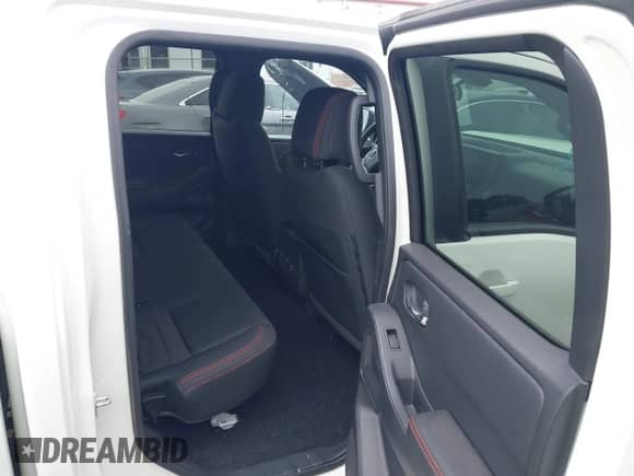 2025 Nissan Frontier SV с VIN 1N6ED1EJ8SN610734, выставлен на аукционе IAAI как лот 42210100 с пробегом 8 465 миль миль и . История ставок и продаж доступна на DreamBid. Изображение 8.