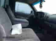 2001 Dodge 1500 z VIN 1B7HF16Z31S144662, wystawiony jako IAAI lot #41930146 z przebiegiem 104 146 mil mil oraz . Historia ofert i sprzedaży dostępna na DreamBid. Obrazek 5.