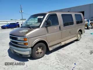 1999 Chevrolet Express с VIN 1GBFG15R2X1008869, выставлен на аукционе Copart как лот 61620025 с пробегом Не указан миль и Списание • Salvage title. История ставок и продаж доступна на DreamBid. Изображение 1.