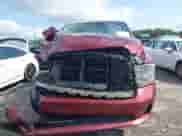 2018 Ram 1500 Express z VIN 1C6RR6KG9JS292660, wystawiony jako IAAI lot #42440516 z przebiegiem 51 182 mil mil oraz . Historia ofert i sprzedaży dostępna na DreamBid. Obrazek 12.