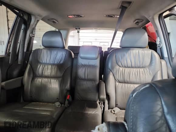 2007 Honda Odyssey EX-L с VIN 5FNRL38707B119874, выставлен на аукционе Copart как лот 82385185 с пробегом 221 416 миль миль и На запчасти • Non repairable. История ставок и продаж доступна на DreamBid. Изображение 10.