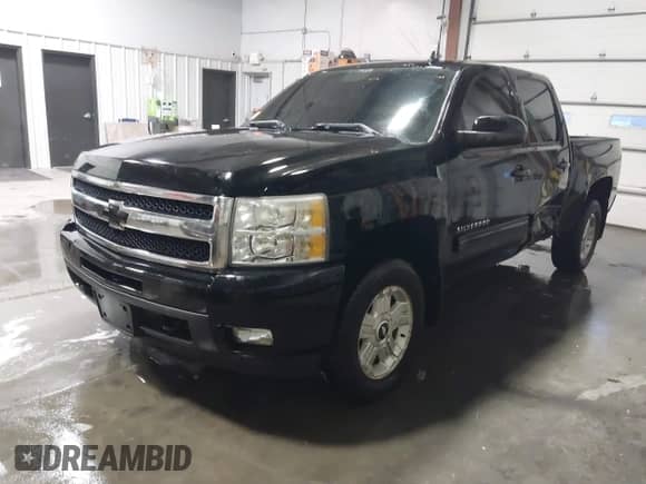 2011 Chevrolet Silverado 1500 LTZ with VIN 3GCPKTE33BG361069, listed as a IAAI auction lot 41274810 with 302,715 mi miles and . Bid and sale history available at DreamBid. Image 17.