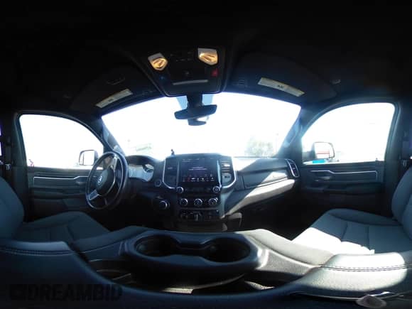 2021 Ram 1500 Big Horn z VIN 1C6RREFM9MN712074, wystawiony jako IAAI lot #42960665 z przebiegiem 44 477 mil mil oraz . Historia ofert i sprzedaży dostępna na DreamBid. Obrazek 19.