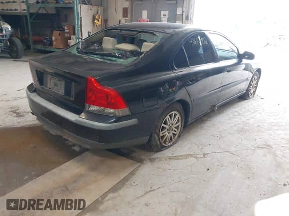 2004 Volvo S60 с VIN YV1RS61T842326923, выставлен на аукционе IAAI как лот 42652902 с пробегом 183 511 миль миль и . История ставок и продаж доступна на DreamBid. Изображение 4.