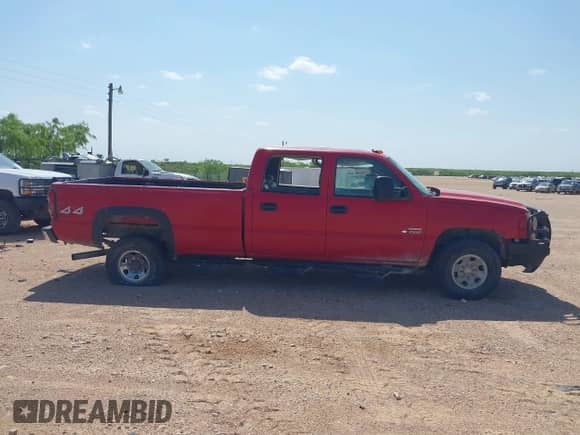 2007 Chevrolet Silverado 3500 SRW Wrk Trk с VIN 1GCHK33D37F184144, выставлен на аукционе IAAI как лот 41999300 с пробегом Не указан миль и . История ставок и продаж доступна на DreamBid. Изображение 13.