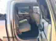 2018 Ford F-150 XL z VIN 1FTEW1EB3JFC30571, wystawiony jako IAAI lot #41728701 z przebiegiem 118 381 mil mil oraz . Historia ofert i sprzedaży dostępna na DreamBid. Obrazek 8.