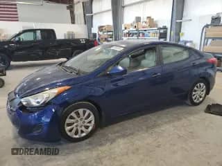 2013 Hyundai Elantra GLS z VIN KMHDH4AE8DU541092, wystawiony jako Copart lot #63042045 z przebiegiem 129 959 mil mil oraz Szkoda całkowita • Salvage title. Historia ofert i sprzedaży dostępna na DreamBid. Obrazek 1.