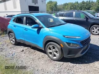 2022 Hyundai Kona SEL с VIN KM8K6CAB2NU923083, выставлен на аукционе IAAI как лот 43205319 с пробегом 22 605 миль миль и . История ставок и продаж доступна на DreamBid. Изображение 1.
