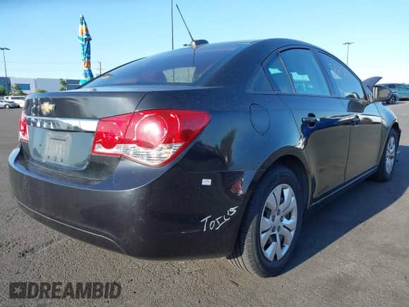 2015 Chevrolet Cruze LS с VIN 1G1PA5SG1F7190533, выставлен на аукционе IAAI как лот 43156255 с пробегом 151 399 миль миль и . История ставок и продаж доступна на DreamBid. Изображение 4.
