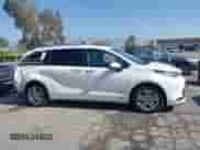 2021 Toyota Sienna Limited z VIN 5TDZSKFC1MS025314, wystawiony jako IAAI lot #42107397 z przebiegiem 108 514 mil mil oraz . Historia ofert i sprzedaży dostępna na DreamBid. Obrazek 14.