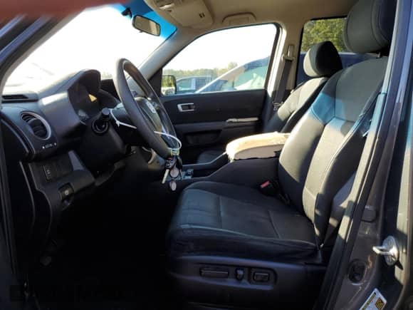 2011 Honda Pilot EX с VIN 5FNYF4H40BB029292, выставлен на аукционе Copart как лот 71928815 с пробегом Не указан миль и Списание • Salvage title. История ставок и продаж доступна на DreamBid. Изображение 7.