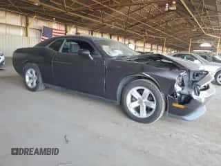 2013 Dodge Challenger SXT z VIN 2C3CDYAG1DH581610, wystawiony jako Copart lot #89675765 z przebiegiem 186 456 mil mil oraz Szkoda całkowita • Salvage title. Historia ofert i sprzedaży dostępna na DreamBid. Obrazek 4.