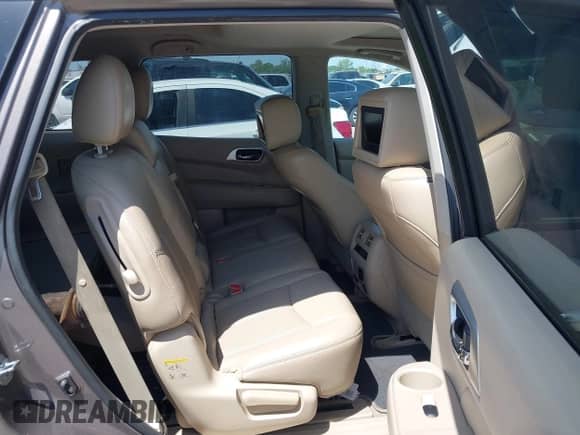 2014 Nissan Pathfinder SV z VIN 5N1AR2MN2EC685941, wystawiony jako IAAI lot #42011911 z przebiegiem 200 135 mil mil oraz . Historia ofert i sprzedaży dostępna na DreamBid. Obrazek 8.