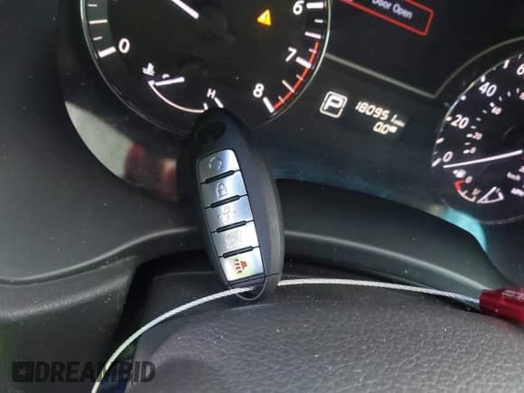 2014 Nissan Pathfinder SV z VIN 5N1AR2MN4EC704490, wystawiony jako IAAI lot #41453742 z przebiegiem 180 951 mil mil oraz . Historia ofert i sprzedaży dostępna na DreamBid. Obrazek 11.