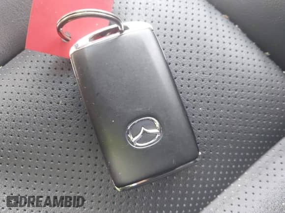 2025 Mazda CX-5 S Select z VIN JM3KFBBL9S0627414, wystawiony jako IAAI lot #42992781 z przebiegiem 16 235 mil mil oraz . Historia ofert i sprzedaży dostępna na DreamBid. Obrazek 11.