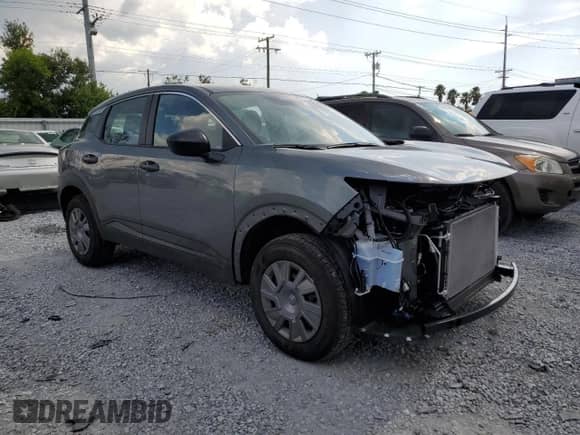 2025 Nissan Kicks S z VIN 3N8AP6BA2SL354525, wystawiony jako Copart lot #66544455 z przebiegiem 12 138 mil mil oraz Szkoda całkowita • Salvage title. Historia ofert i sprzedaży dostępna na DreamBid. Obrazek 4.