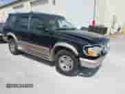 1997 Ford Explorer XLT с VIN 1FMDU35P2VUB07964, выставлен на аукционе IAAI как лот 41952653 с пробегом 181 669 миль миль и . История ставок и продаж доступна на DreamBid. Изображение 1.