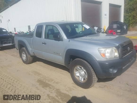 2008 Toyota Tacoma с VIN 5TEUU42N38Z524535, выставлен на аукционе IAAI как лот 43470462 с пробегом 117 820 миль миль и . История ставок и продаж доступна на DreamBid. Изображение 1.