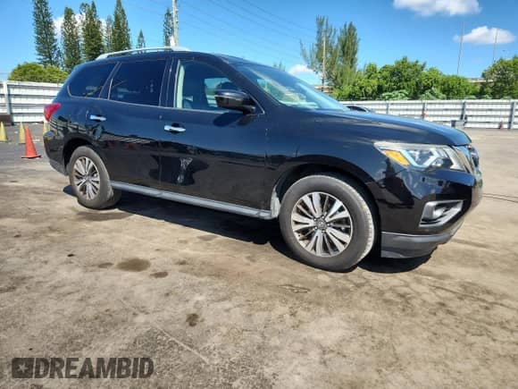 2017 Nissan Pathfinder Platinum z VIN 5N1DR2MN1HC614098, wystawiony jako Copart lot #84572795 z przebiegiem 174 208 mil mil oraz Czysty tytuł • Clean title. Historia ofert i sprzedaży dostępna na DreamBid. Obrazek 4.