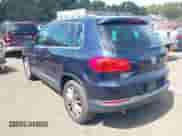 2012 Volkswagen Tiguan S с VIN WVGBV7AX2CW571887, выставлен на аукционе IAAI как лот 43037028 с пробегом 111 206 миль миль и . История ставок и продаж доступна на DreamBid. Изображение 14.