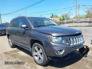 2017 Jeep Compass High Altitude с VIN 1C4NJDEB7HD128745, выставлен на аукционе IAAI как лот 42225705 с пробегом 99 680 миль миль и . История ставок и продаж доступна на DreamBid. Изображение 1.