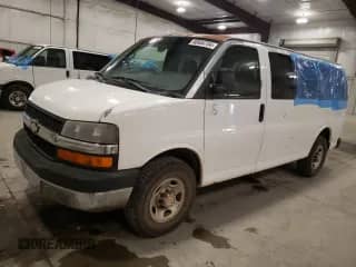 2007 Chevrolet Express Passenger с VIN 1GAHG35U171190822, выставлен на аукционе Copart как лот 80684704 с пробегом 237 585 миль миль и Списание • Salvage title. История ставок и продаж доступна на DreamBid. Изображение 1.