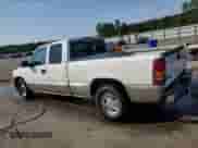 2001 GMC Sierra 1500 SLE с VIN 2GTEC19V511332359, выставлен на аукционе Copart как лот 61949415 с пробегом 228 345 миль миль и Списание • Salvage title. История ставок и продаж доступна на DreamBid. Изображение 2.