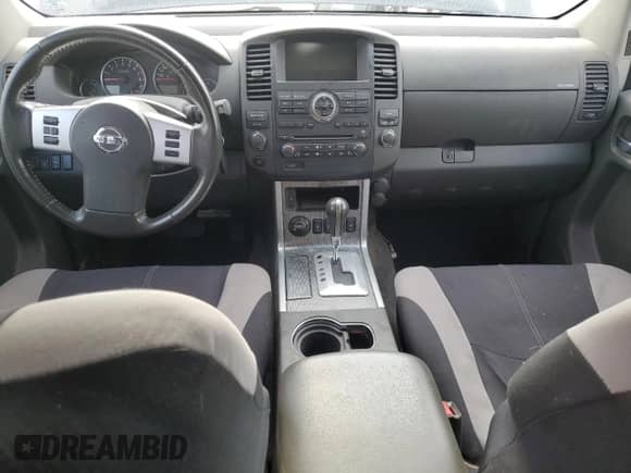 2010 Nissan Pathfinder SE with VIN 5N1AR1NB0AC615315, listed as a Copart auction lot 70885995 with 111,940 mi miles and Salvage title. Bid and sale history available at DreamBid. Image 8.