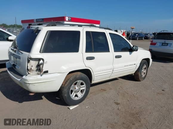 2004 Jeep Grand Cherokee Laredo with VIN 1J4GX48S54C287065, listed as a IAAI auction lot 42780912 with 367,484 mi miles and . Bid and sale history available at DreamBid. Image 4.