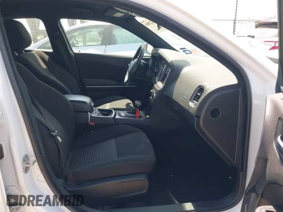 2023 Dodge Charger SXT z VIN 2C3CDXBG8PH584520, wystawiony jako IAAI lot #43252478 z przebiegiem 59 943 mil mil oraz . Historia ofert i sprzedaży dostępna na DreamBid. Obrazek 5.