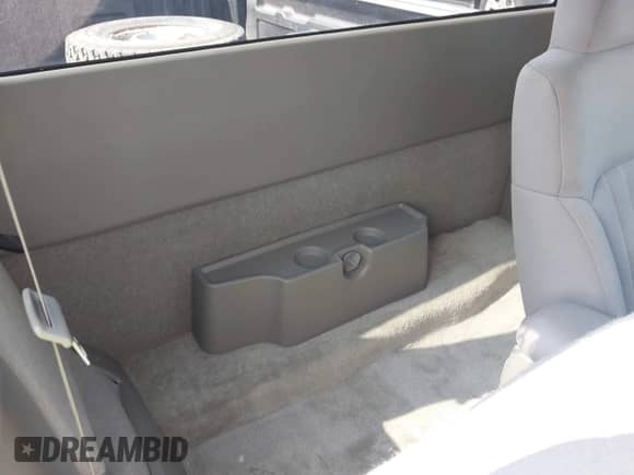 2003 Chevrolet S-10 LS с VIN 1GCCT19X738149232, выставлен на аукционе IAAI как лот 42727630 с пробегом 53 595 миль миль и . История ставок и продаж доступна на DreamBid. Изображение 8.