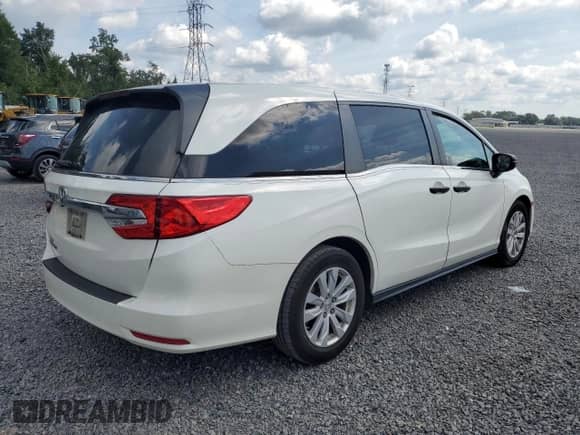 2018 Honda Odyssey LX with VIN 5FNRL6H24JB062351, listed as a Copart auction lot 70937605 with 99,389 mi miles and Non repairable. Bid and sale history available at DreamBid. Image 3.