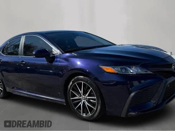 2021 Toyota Camry SE с VIN 4T1G11AK9MU613732, выставлен на аукционе Copart как лот 89445525 с пробегом 107 380 миль миль и Чистый • Clean title. История ставок и продаж доступна на DreamBid. Изображение 1.