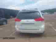 2014 Toyota Sienna XLE с VIN 5TDYK3DC2ES517663, выставлен на аукционе IAAI как лот 42171862 с пробегом 143 447 миль миль и . История ставок и продаж доступна на DreamBid. Изображение 16.