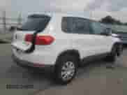 2013 Volkswagen Tiguan S с VIN WVGCV7AX0DW513556, выставлен на аукционе Copart как лот 66829465 с пробегом 164 597 миль миль и Списание • Salvage title. История ставок и продаж доступна на DreamBid. Изображение 3.