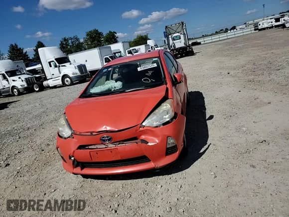 2013 Toyota Prius Two with VIN JTDKDTB32D1055068, listed as a Copart auction lot 83802535 with Not provided miles and Salvage title. Bid and sale history available at DreamBid. Image 14.