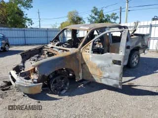 2005 Ford F-150 XLT с VIN 1FTRW14W75FB26158, выставлен на аукционе Copart как лот 84484935 с пробегом Не указан миль и На запчасти • Non repairable. История ставок и продаж доступна на DreamBid. Изображение 1.