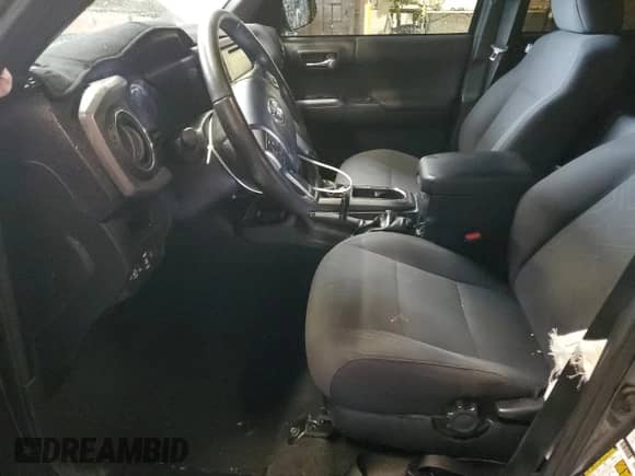 2019 Toyota Tacoma SR5 with VIN 3TMBZ5DN4KM020320, listed as a Copart auction lot 86659885 with 160,767 mi miles and Salvage title. Bid and sale history available at DreamBid. Image 7.
