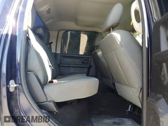 2014 Ram 1500 Express z VIN 1C6RR7KT2ES176306, wystawiony jako Copart lot #84936115 z przebiegiem Nie podano mil oraz Czysty tytuł • Clean title. Historia ofert i sprzedaży dostępna na DreamBid. Obrazek 10.