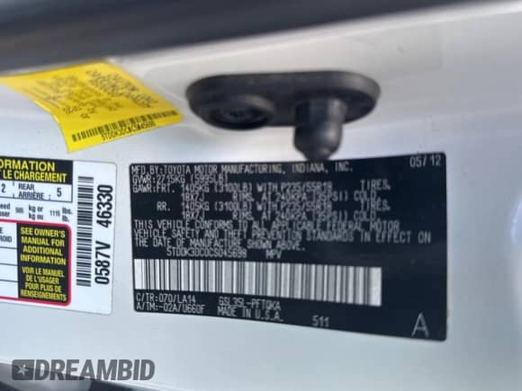 2012 Toyota Sienna XLE z VIN 5TDDK3DC0CS045698, wystawiony jako Copart lot #70736785 z przebiegiem 175 583 mil mil oraz Czysty tytuł • Clean title. Historia ofert i sprzedaży dostępna na DreamBid. Obrazek 10.